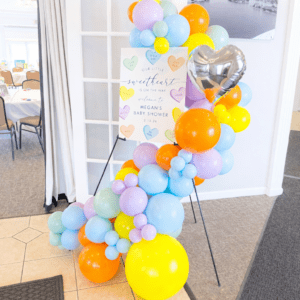 Easel Balloon Garland